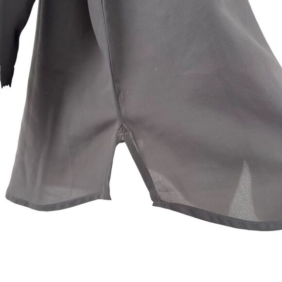 Chicos Top Gray V Neck Button Up Iridescent Sequin Embellished Size 0 US Small - Picture 7 of 9